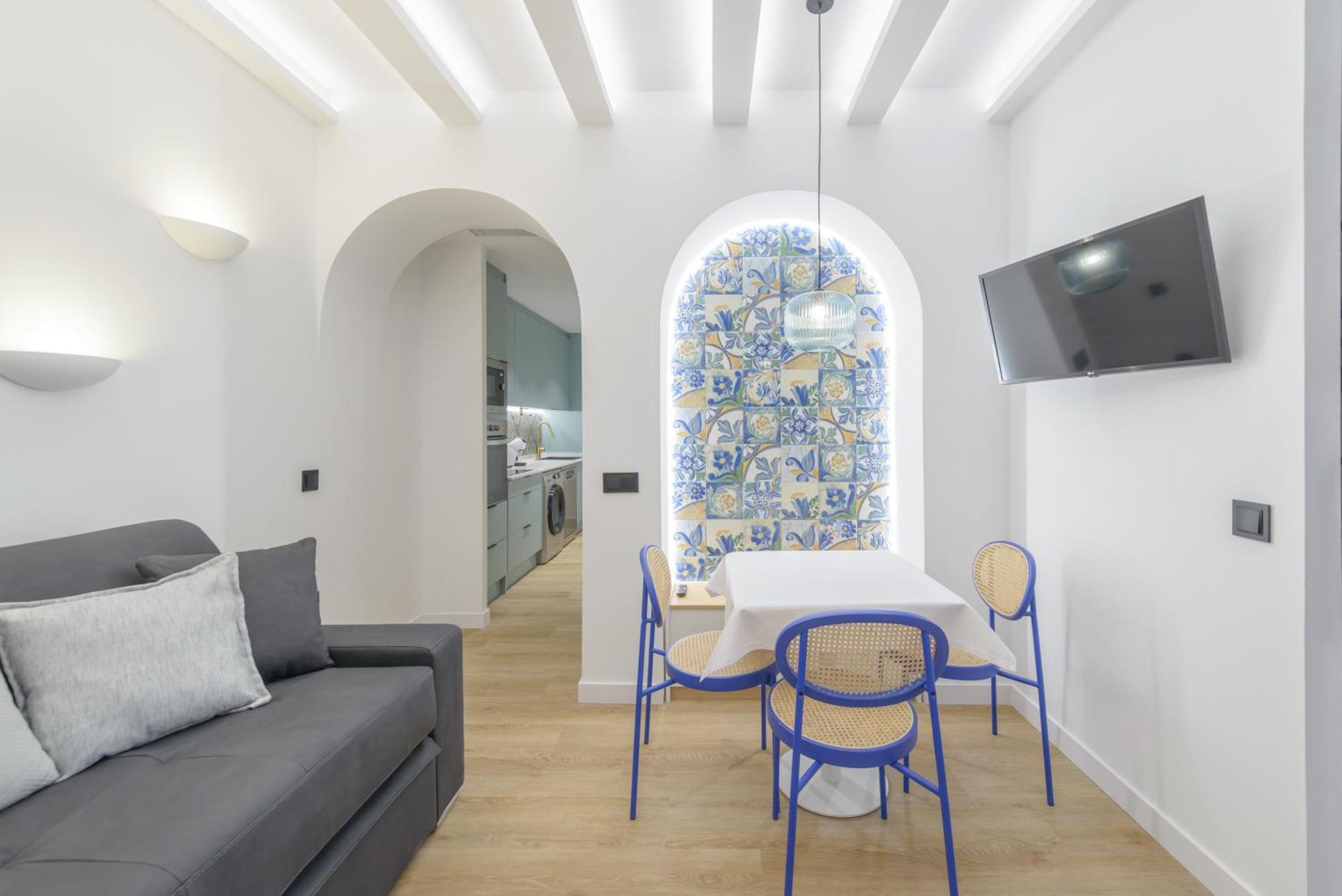 Gran Via Capitals By Monaro***** Apartment Мадрид Екстериор снимка