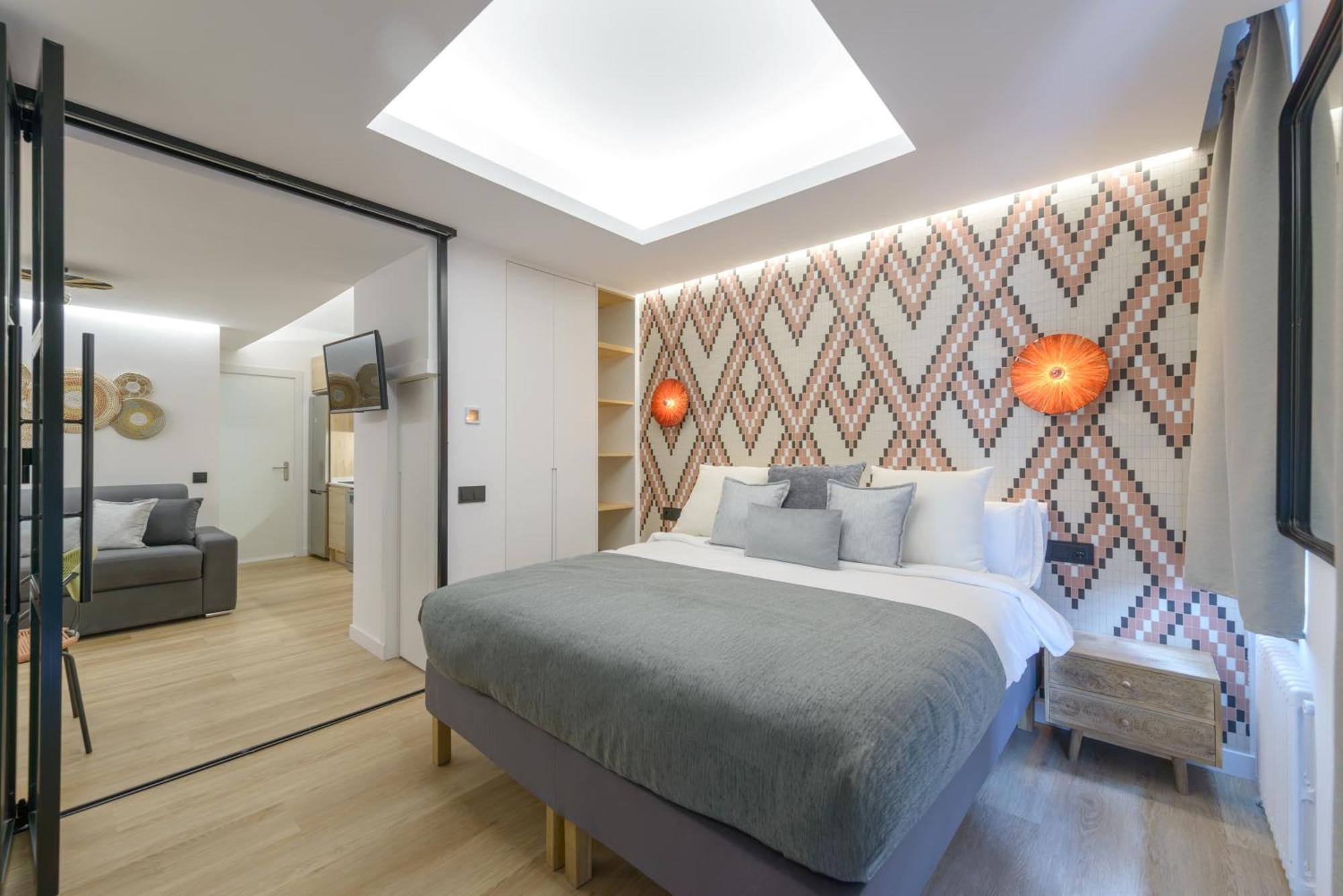 Gran Via Capitals By Monaro***** Apartment Мадрид Екстериор снимка