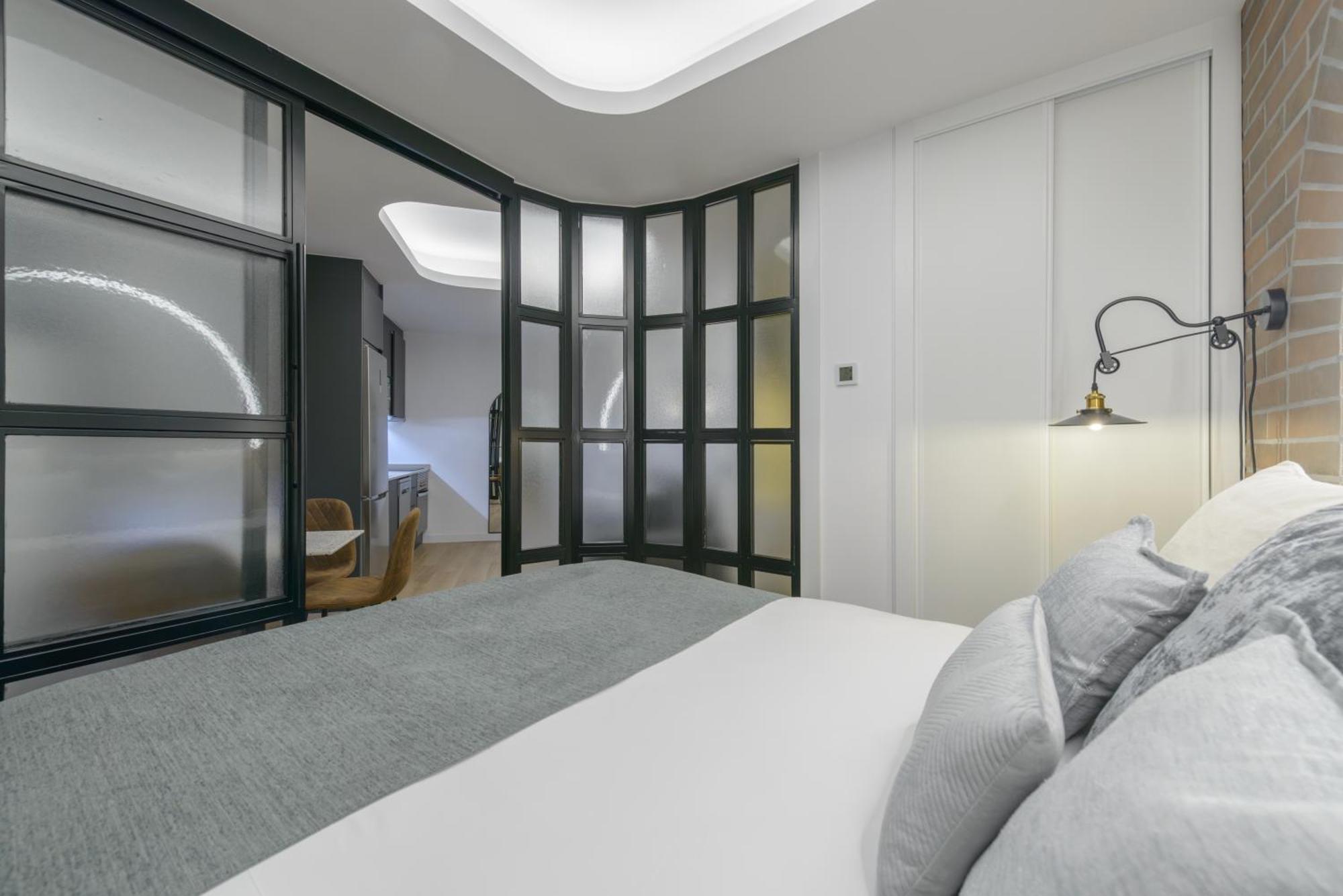 Gran Via Capitals By Monaro***** Apartment Мадрид Екстериор снимка