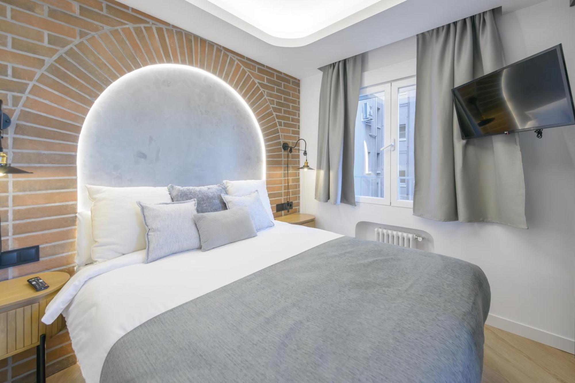 Gran Via Capitals By Monaro***** Apartment Мадрид Екстериор снимка