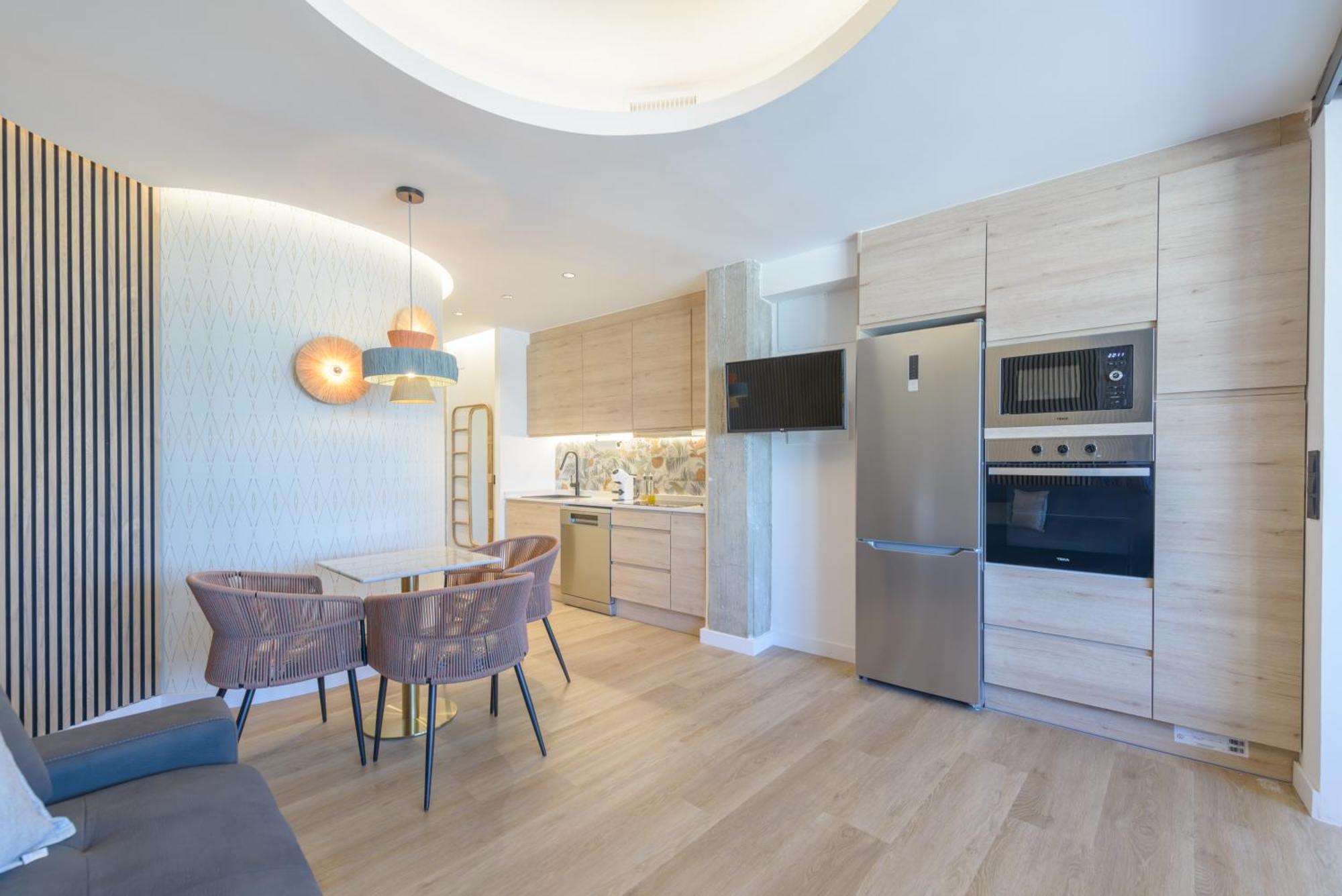 Gran Via Capitals By Monaro***** Apartment Мадрид Екстериор снимка