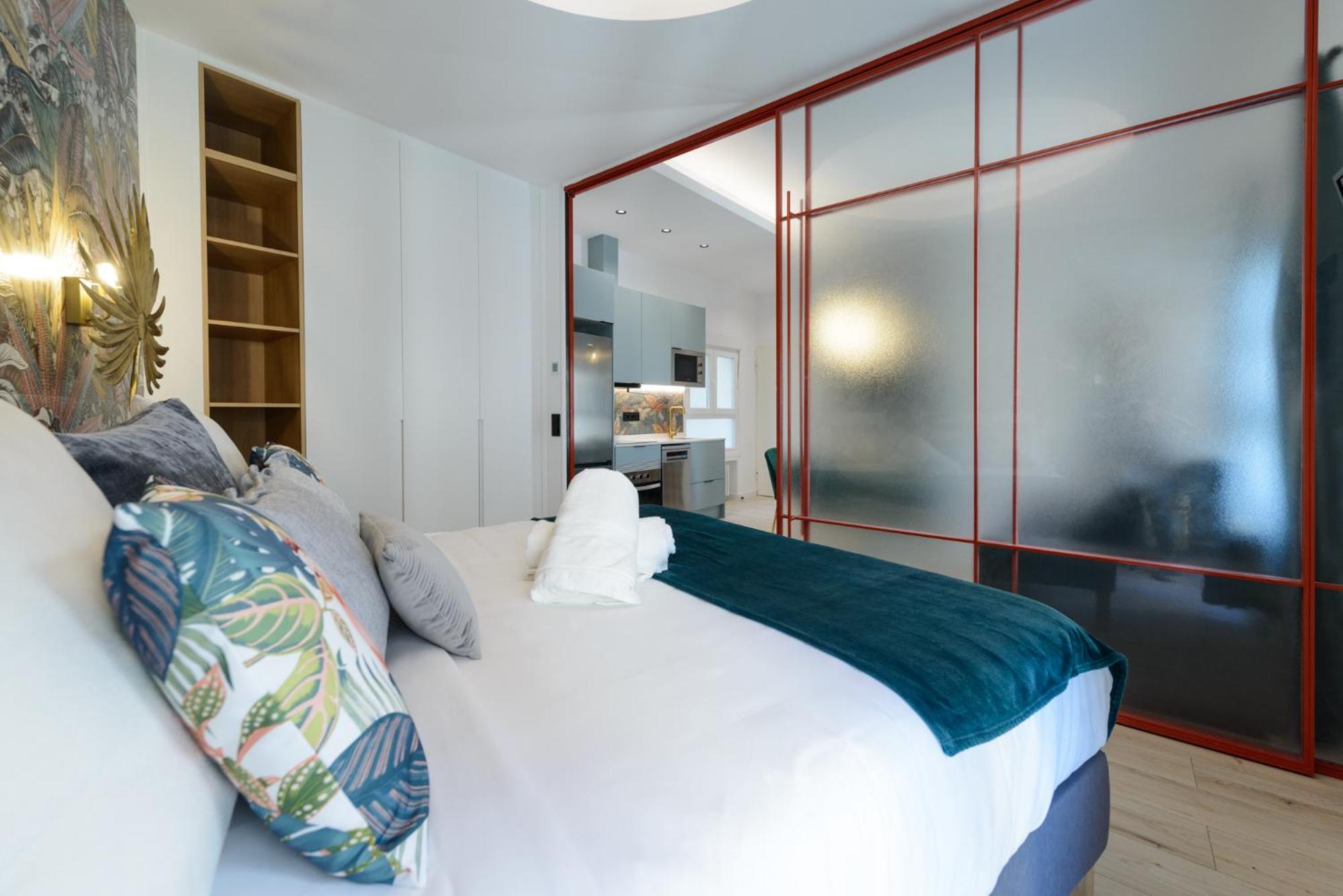 Gran Via Capitals By Monaro***** Apartment Мадрид Екстериор снимка