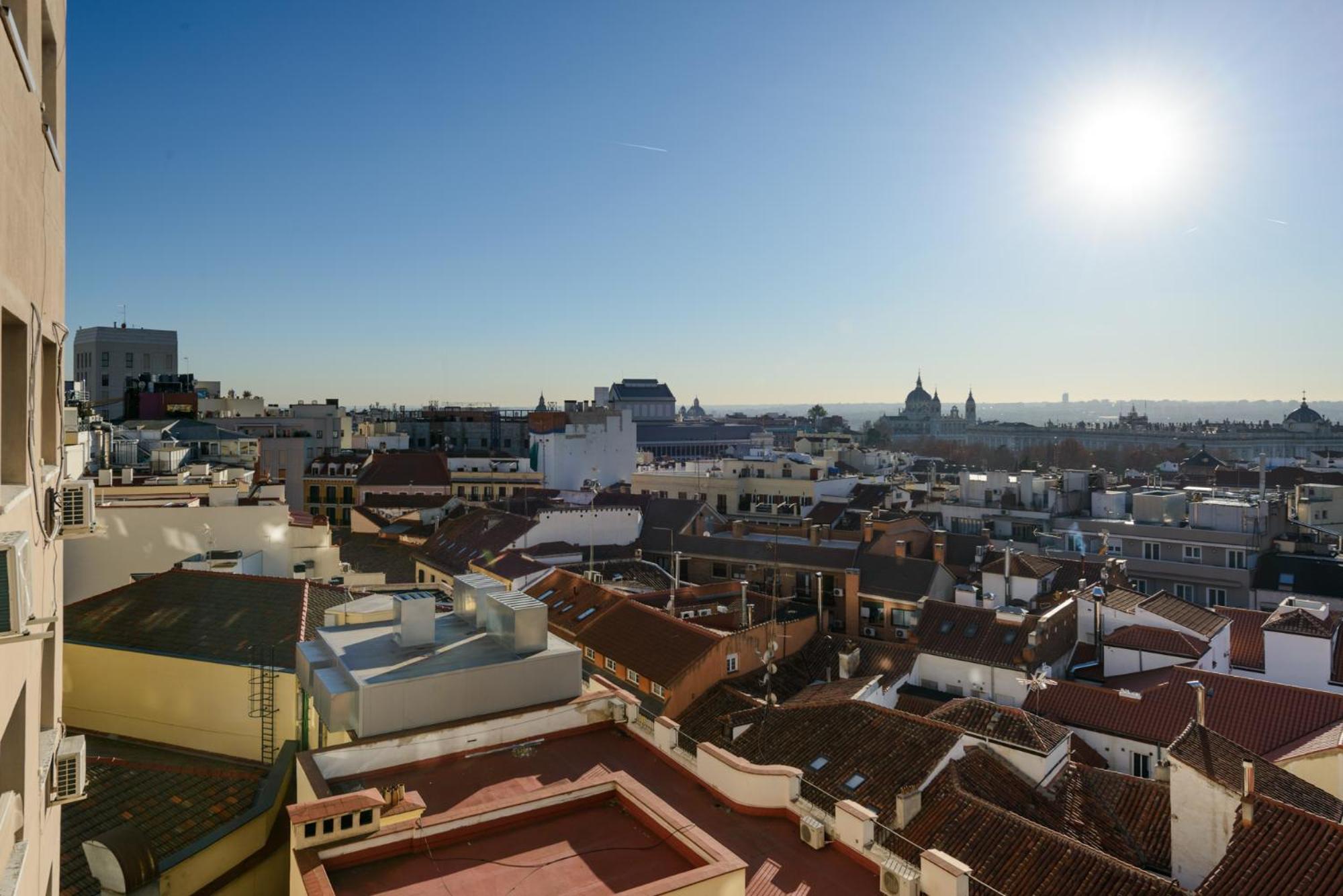 Gran Via Capitals By Monaro***** Apartment Мадрид Екстериор снимка