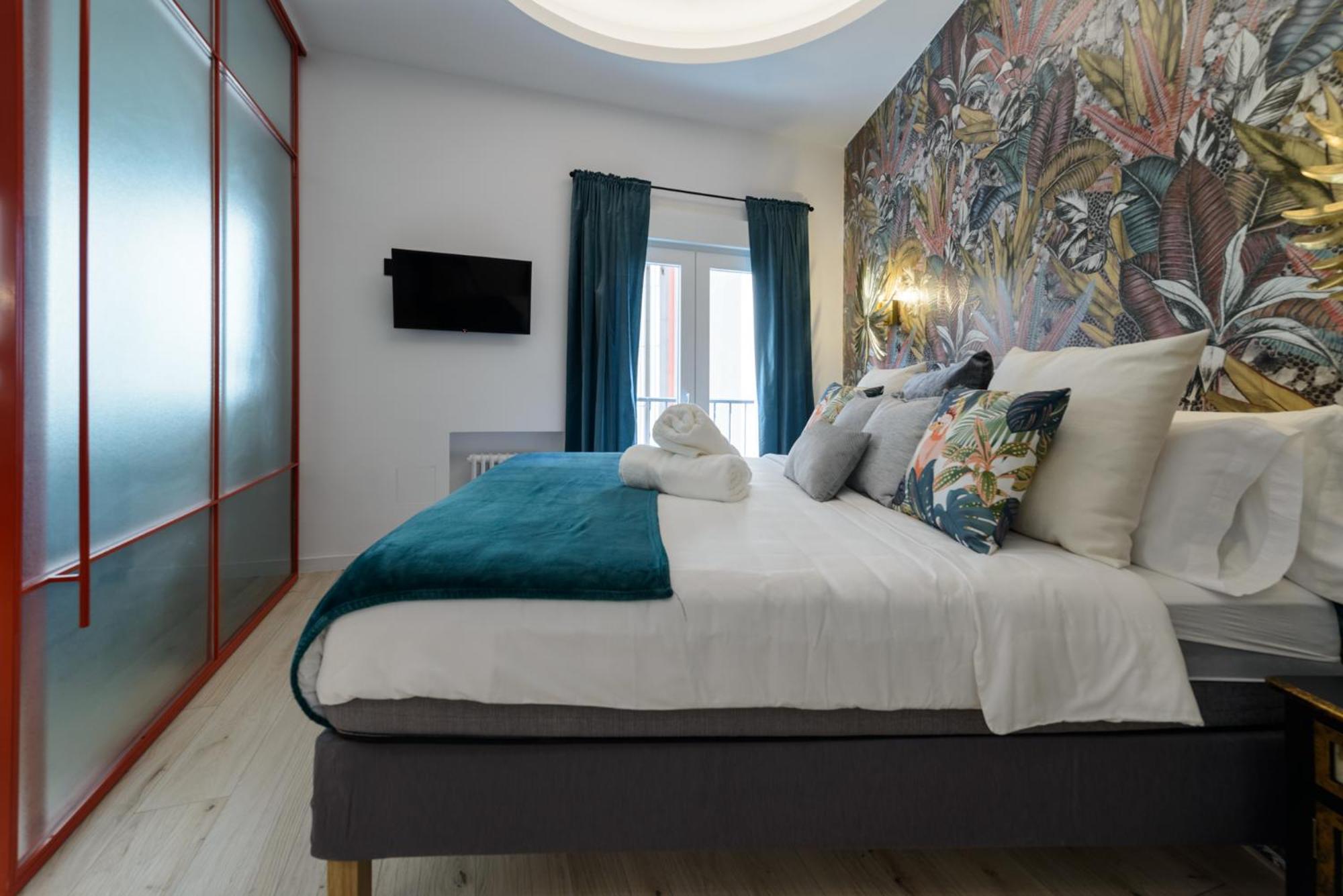 Gran Via Capitals By Monaro***** Apartment Мадрид Екстериор снимка