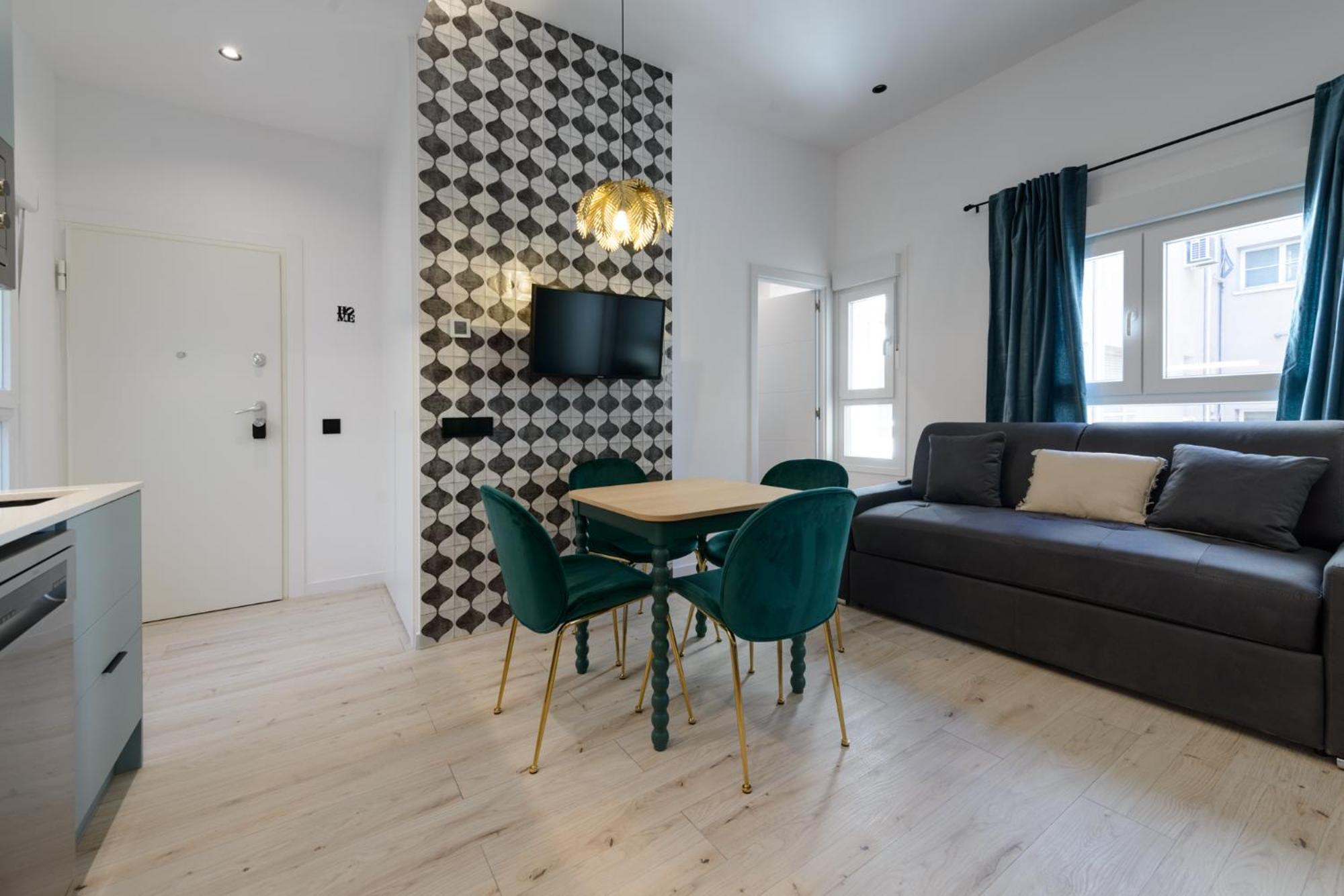 Gran Via Capitals By Monaro***** Apartment Мадрид Екстериор снимка