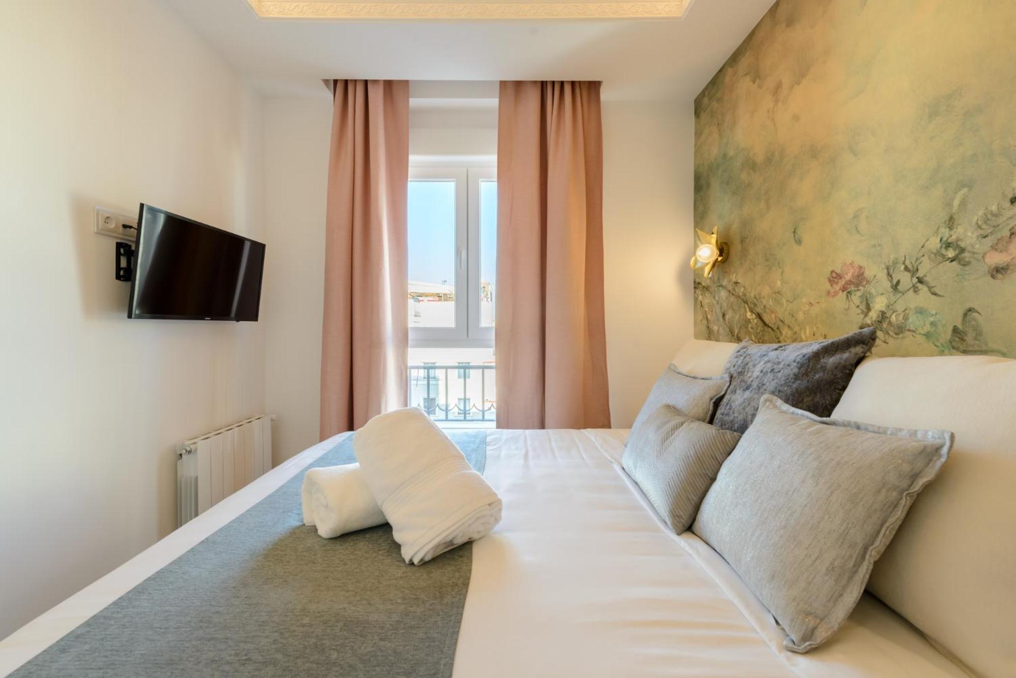 Gran Via Capitals By Monaro***** Apartment Мадрид Екстериор снимка